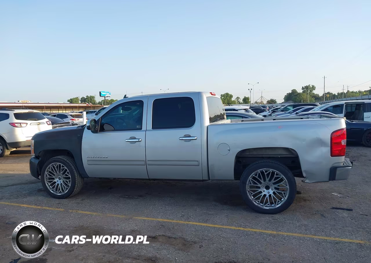2011 Chevrolet Silverado 1500 Ls VIN:3GCPCREA8BG406246 - 14