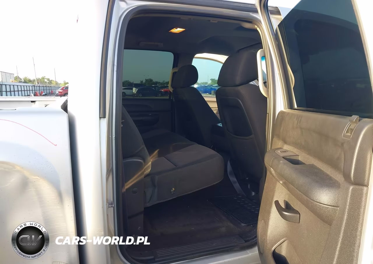 2011 Chevrolet Silverado 1500 Ls VIN:3GCPCREA8BG406246 - 8