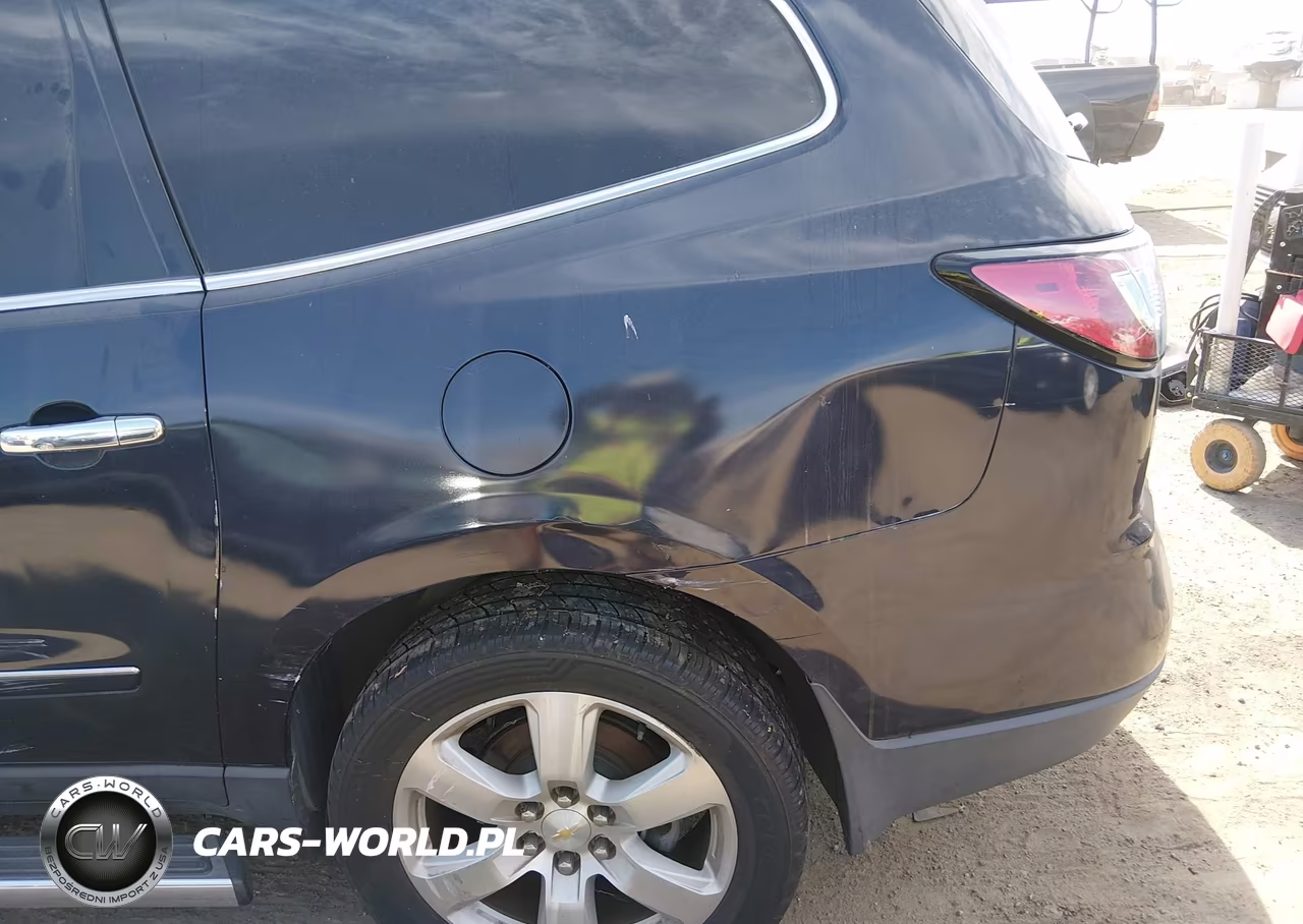2017 Chevrolet Traverse Premier VIN:1GNKRJKD8HJ168275 - 18