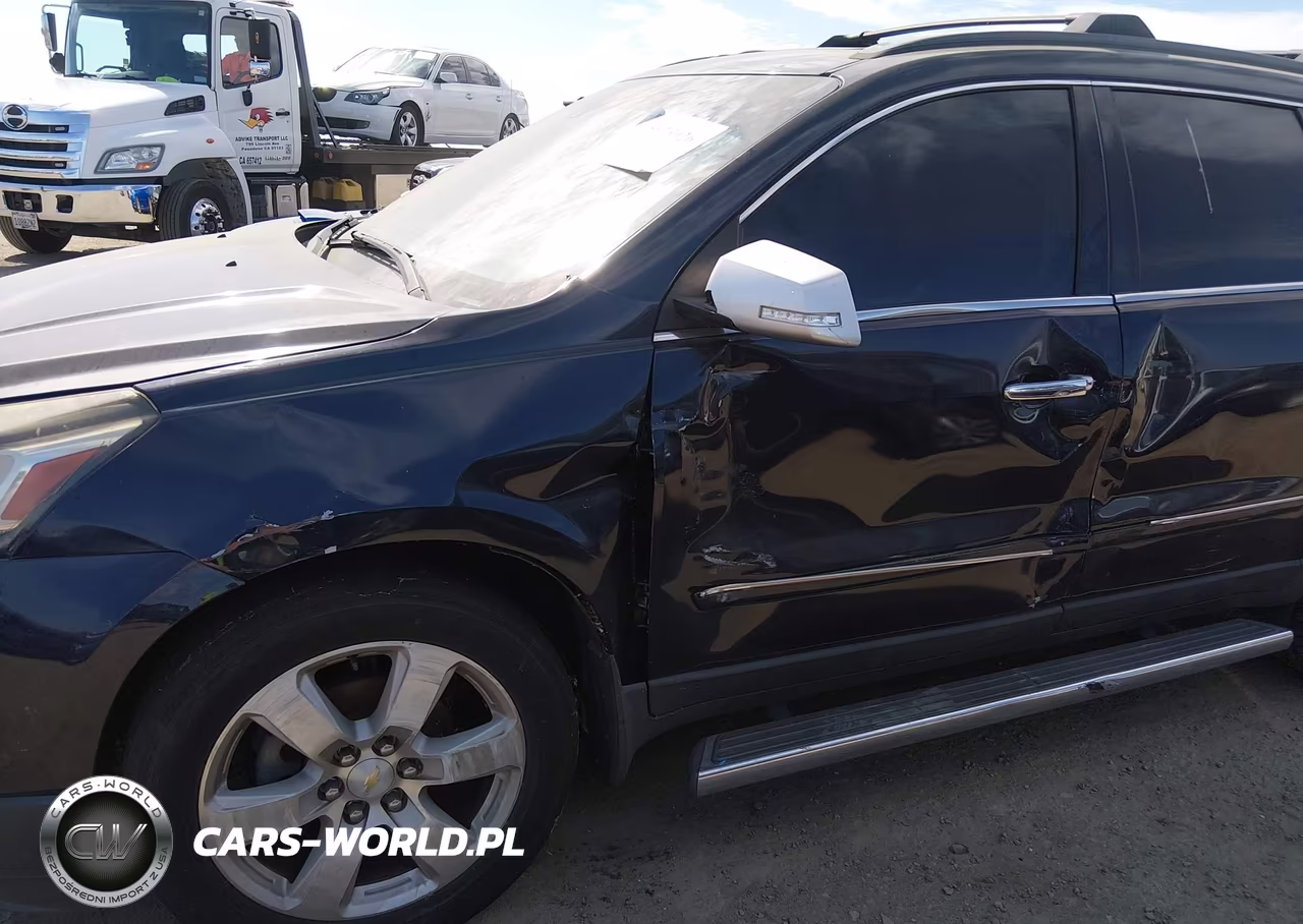 2017 Chevrolet Traverse Premier VIN:1GNKRJKD8HJ168275 - 6