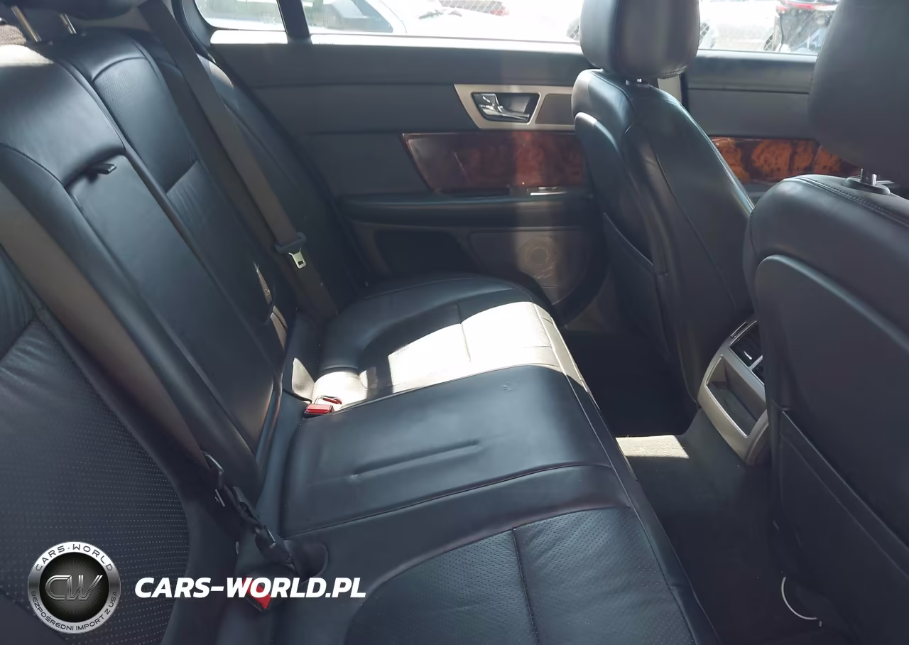 2009 Jaguar Xf Premium Luxury VIN:SAJWA06B29HR01578 - 8