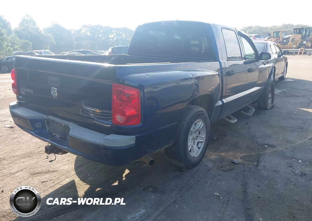 2007 Dodge Dakota Slt VIN:1D7HE48K97S136911 - 4