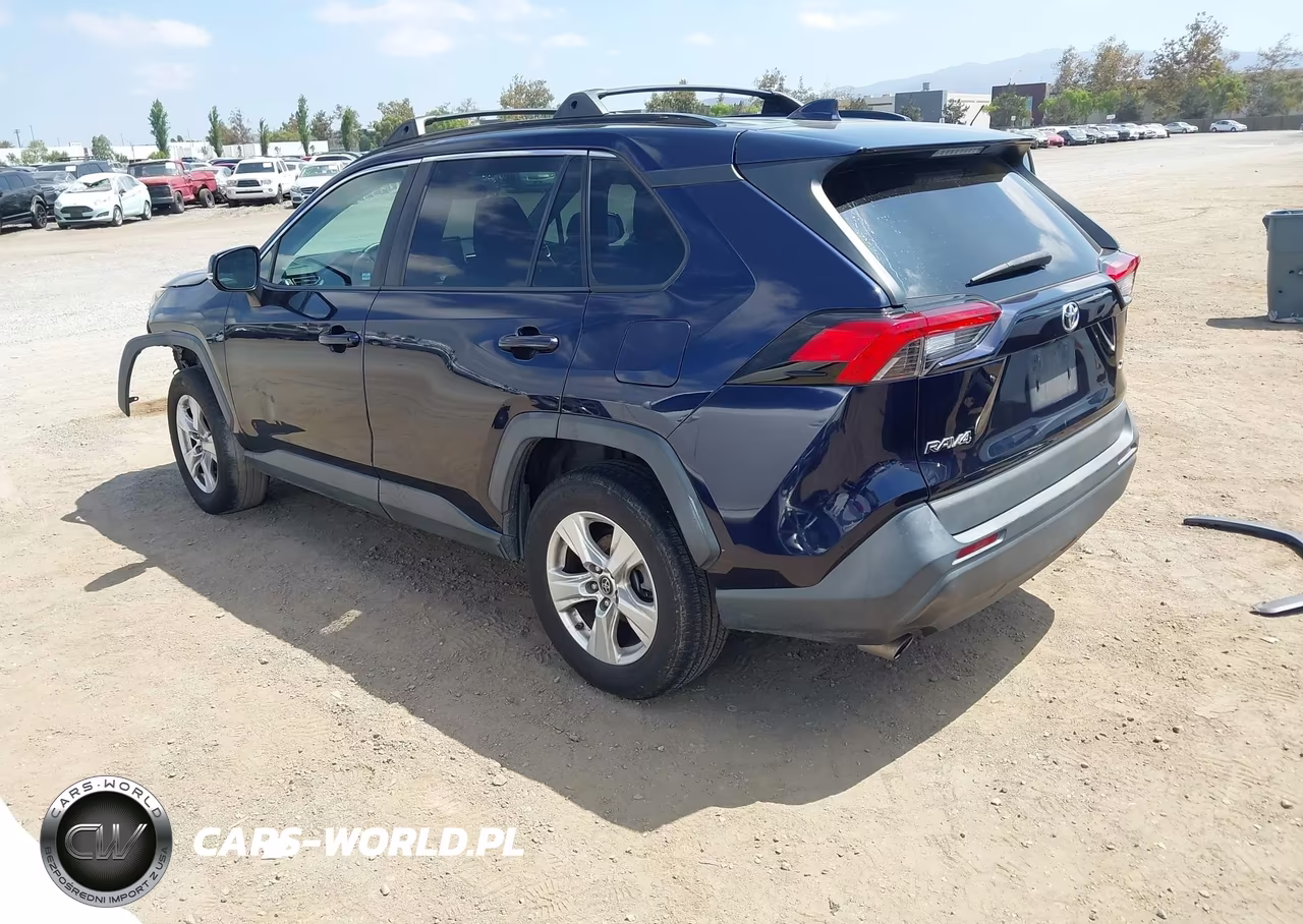 2019 Toyota Rav4 Xle VIN:2T3W1RFV7KC022821 - 3