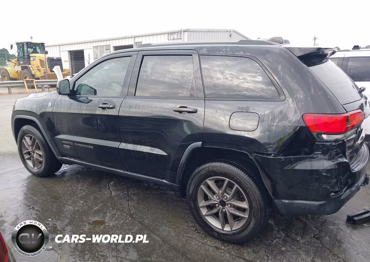 2016 Jeep Grand Cherokee 75Th Anniversary VIN:1C4RJFAG9GC415300 - 14