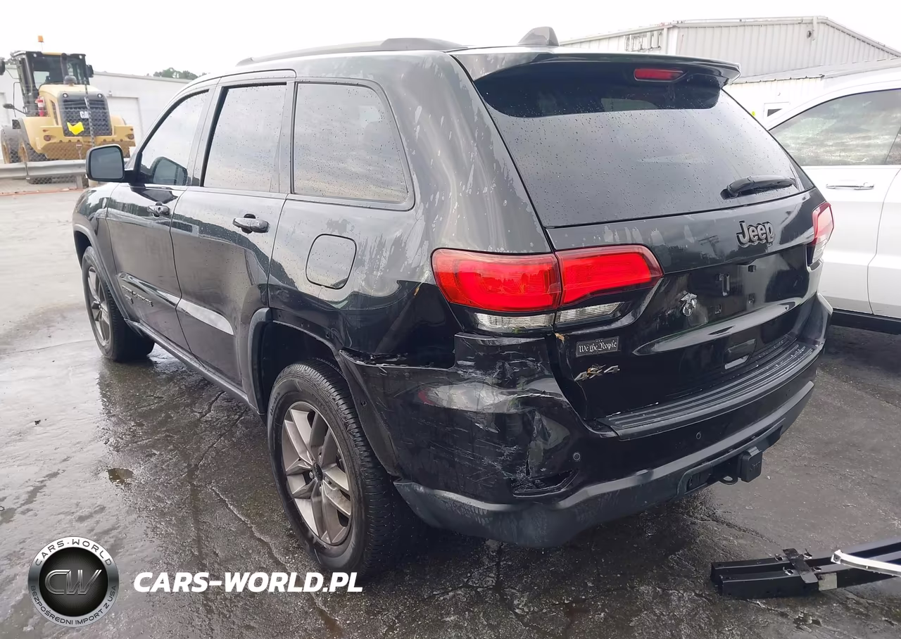 2016 Jeep Grand Cherokee 75Th Anniversary VIN:1C4RJFAG9GC415300 - 3