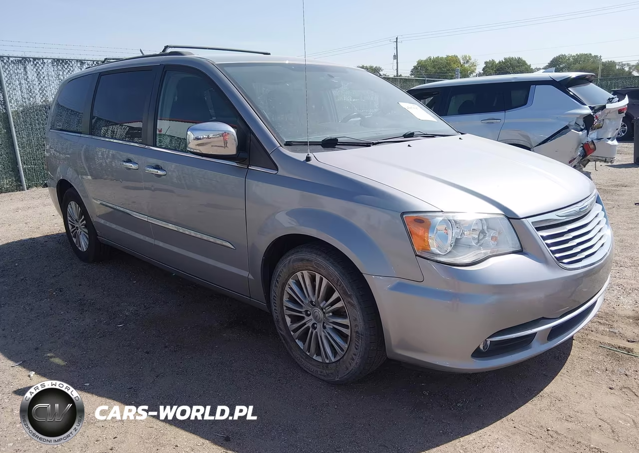 2015 Chrysler Town & Country Touring-L