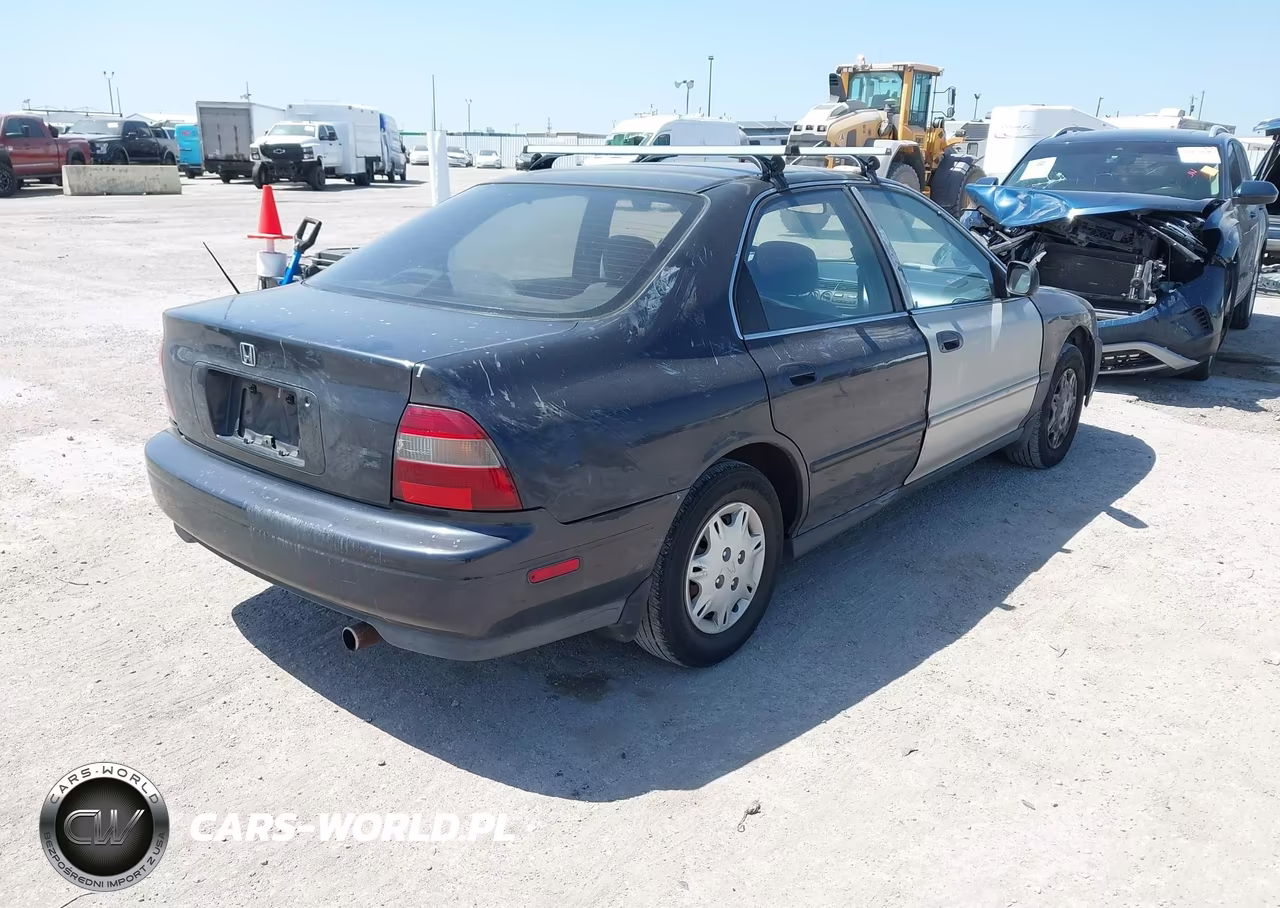 1995 Honda Accord Lx VIN:JHMCD5637SC063922 - 4