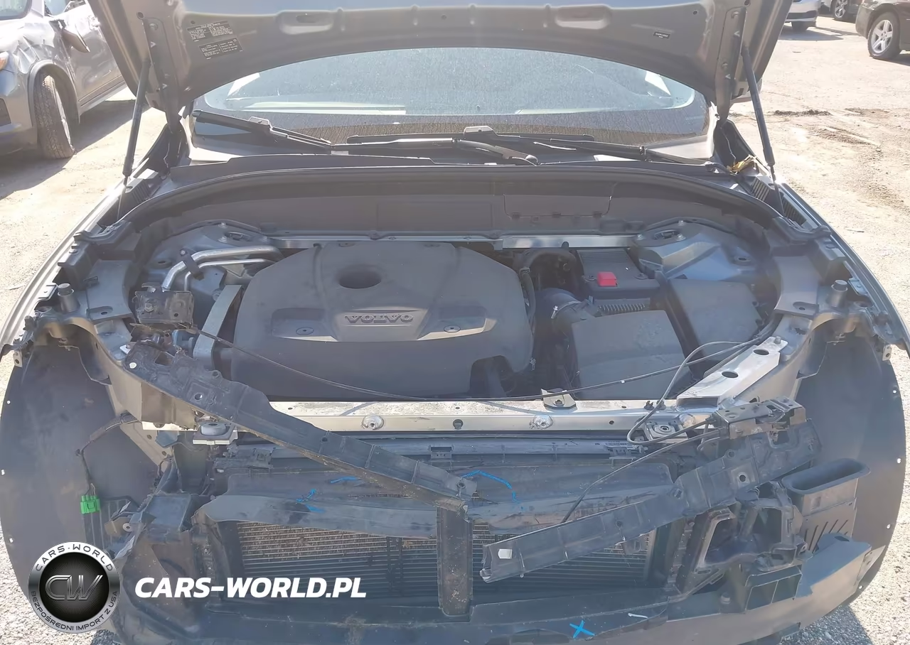 2018 Volvo Xc60 T5 Momentum VIN:YV4102RK3J1095635 - 10