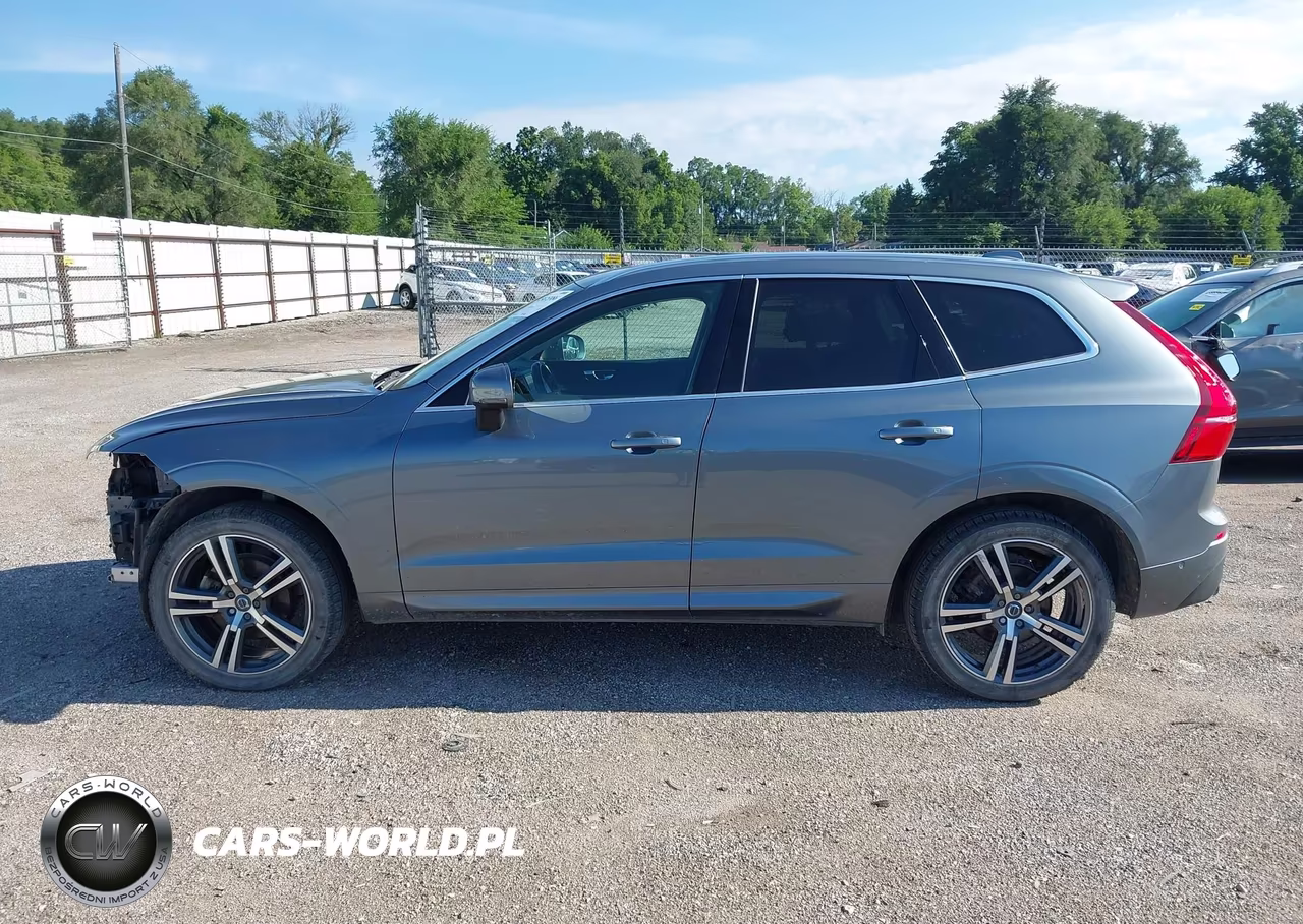 2018 Volvo Xc60 T5 Momentum VIN:YV4102RK3J1095635 - 15