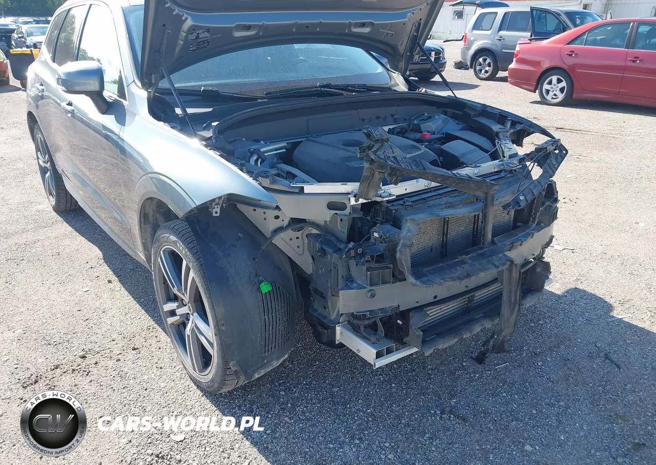 2018 Volvo Xc60 T5 Momentum VIN:YV4102RK3J1095635 - 18
