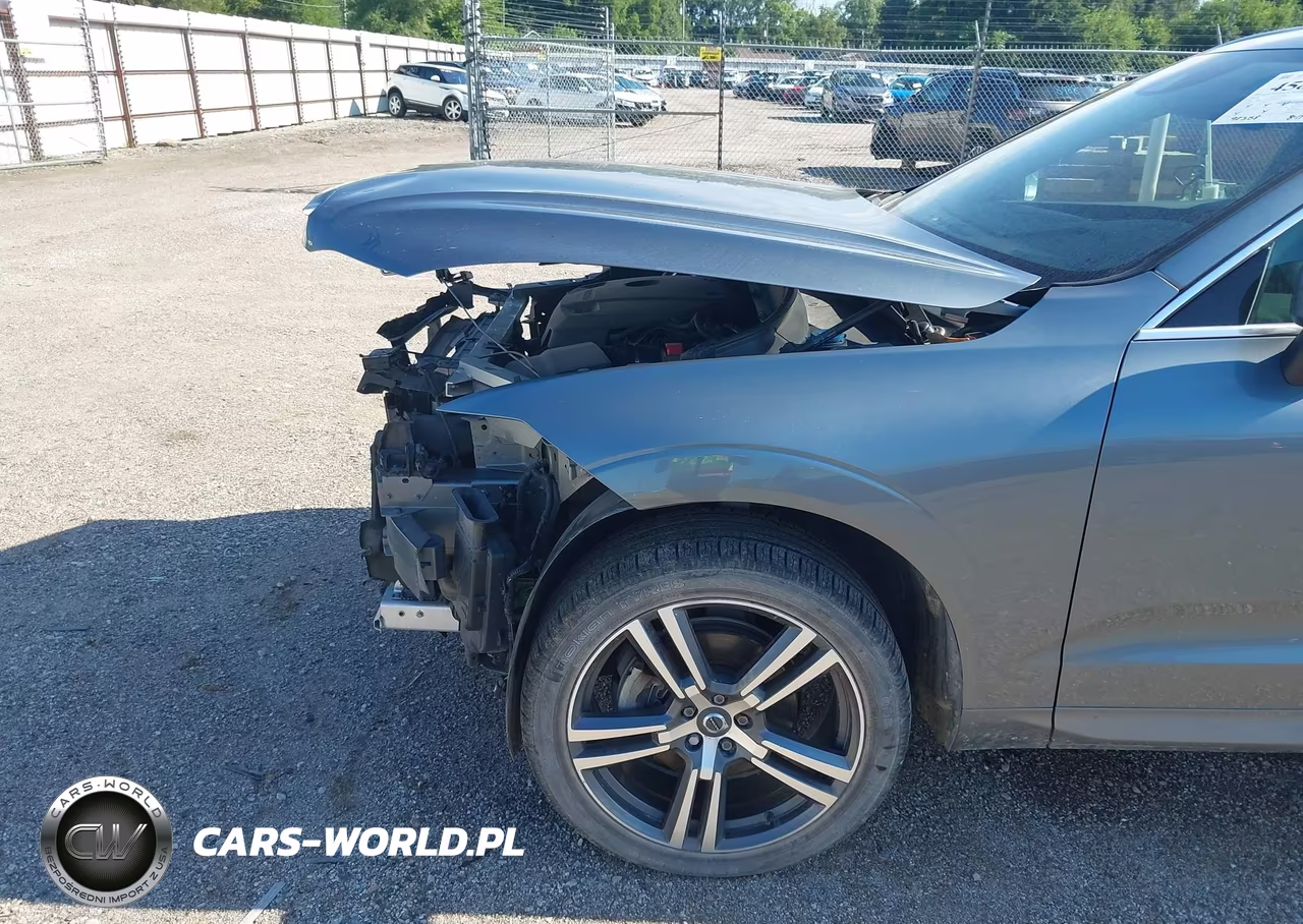 2018 Volvo Xc60 T5 Momentum VIN:YV4102RK3J1095635 - 21