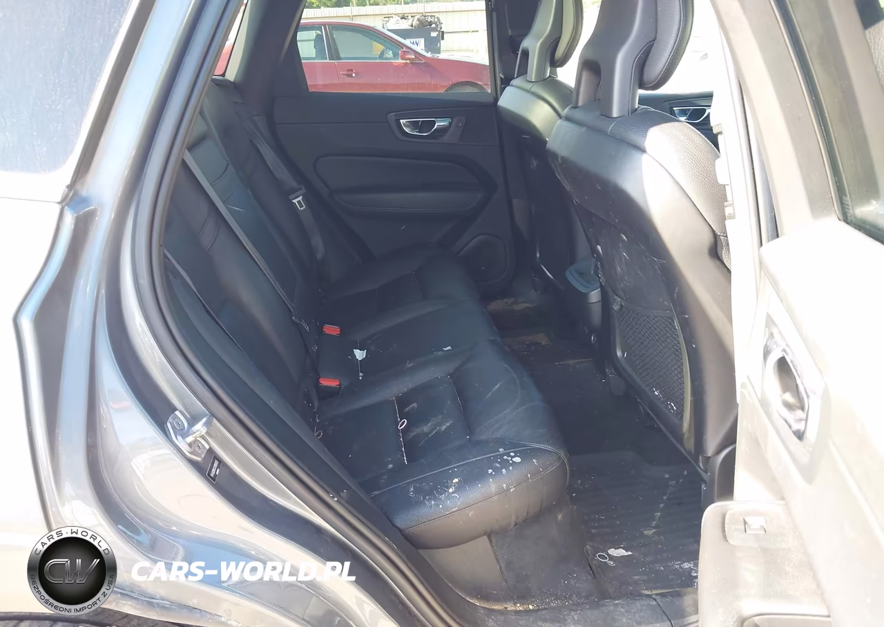2018 Volvo Xc60 T5 Momentum VIN:YV4102RK3J1095635 - 8