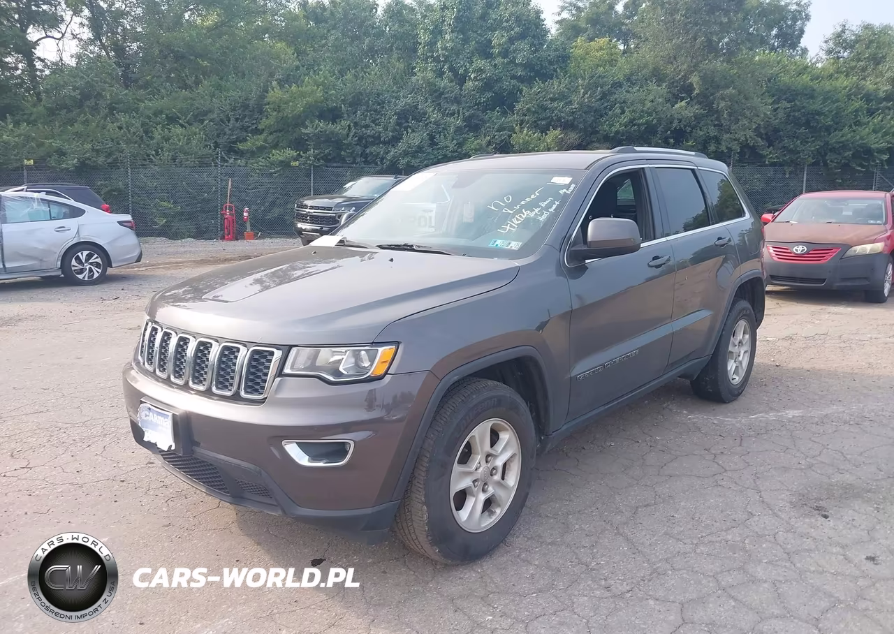 2017 Jeep Grand Cherokee Laredo VIN:1C4RJFAG8HC751120 - 2