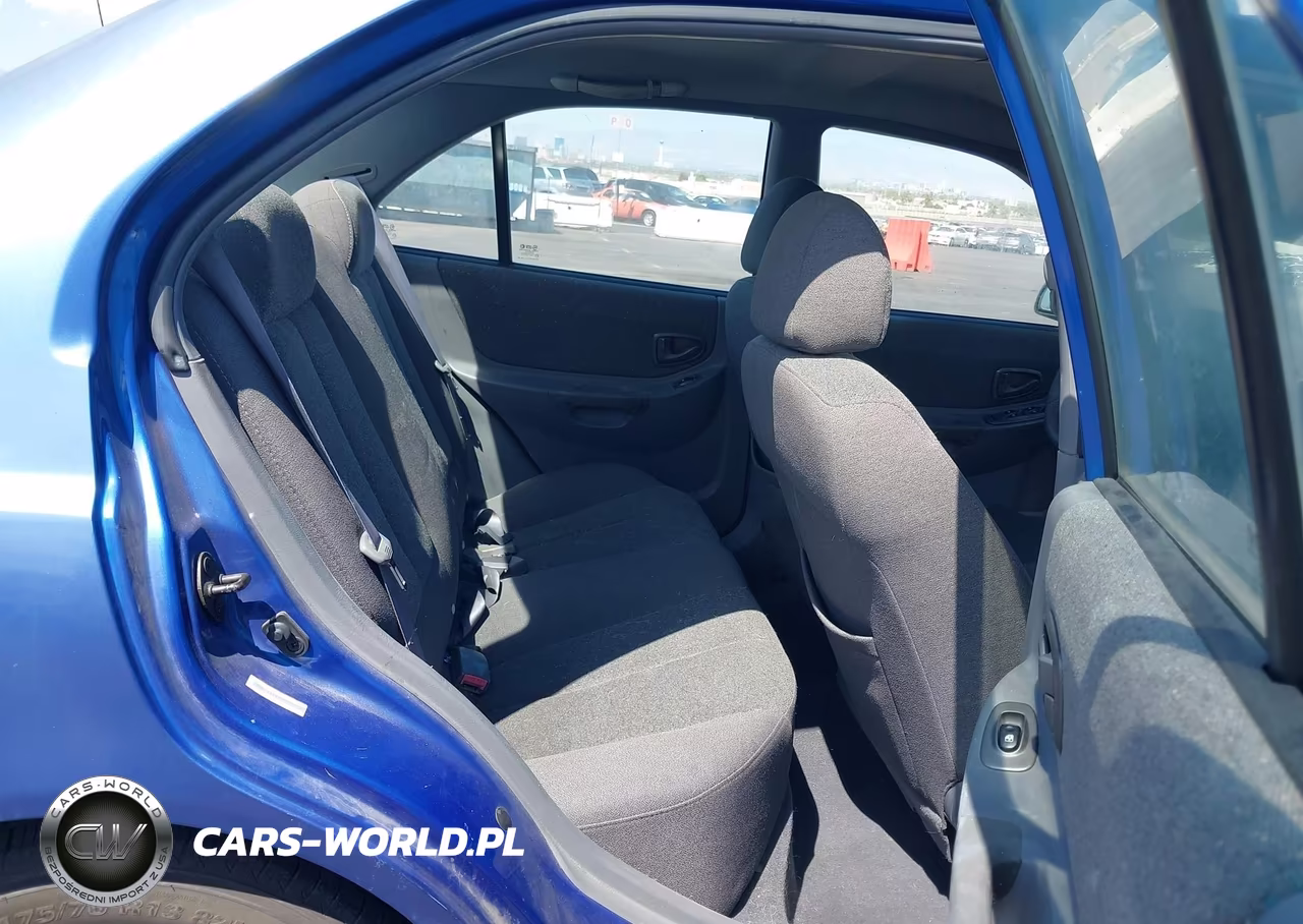 2002 Hyundai Accent Gl VIN:KMHCG45C72U340594 - 8