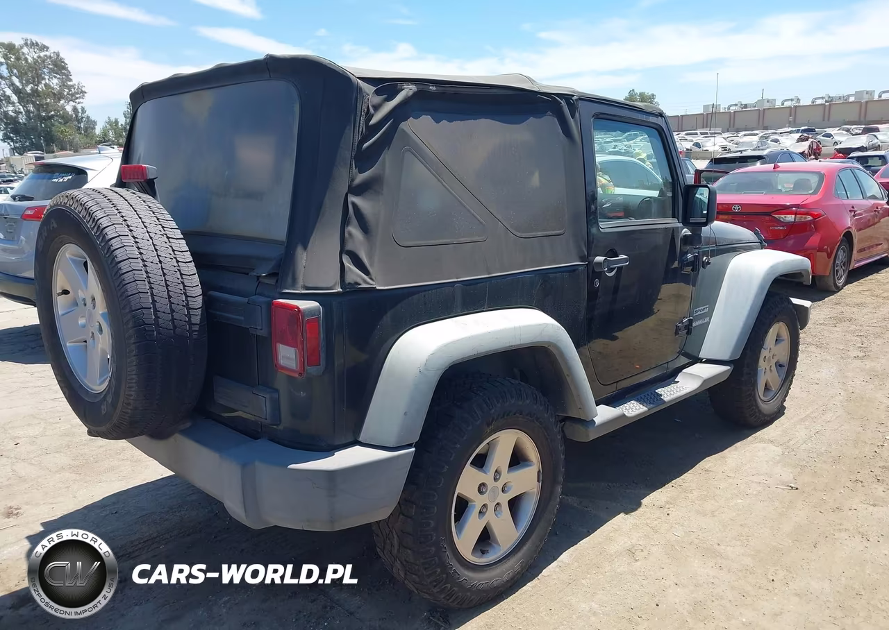 2012 Jeep Wrangler VIN:1C4AJWAG4CL138160 - 4