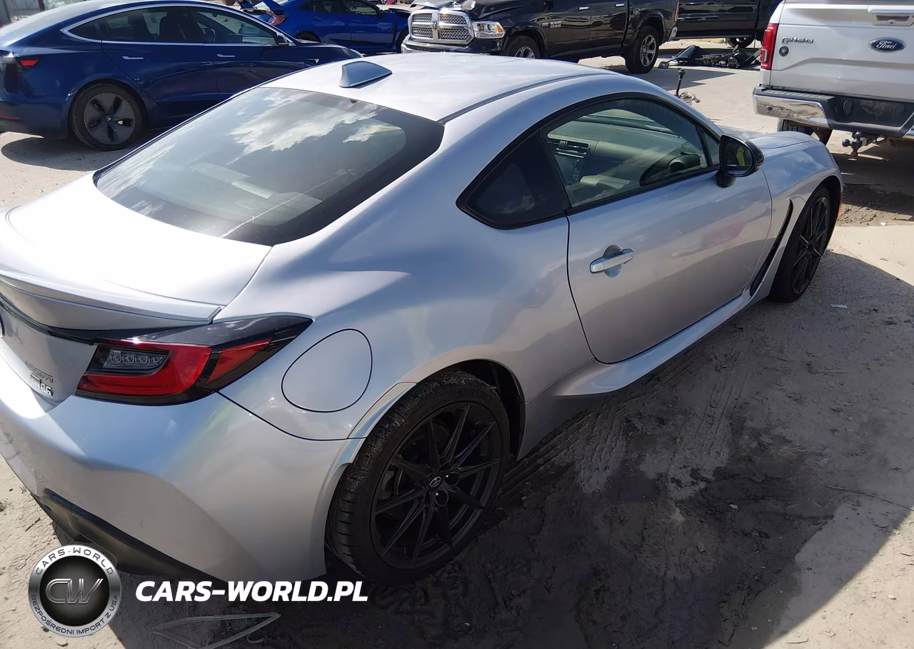 2023 Toyota Gr 86 Premium VIN:JF1ZNBE13P9759324 - 6