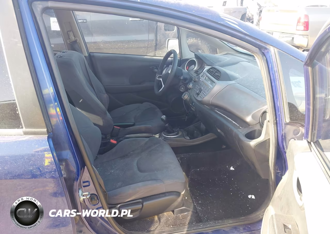 2012 Honda Fit VIN:JHMGE8G3XCC004329 - 5