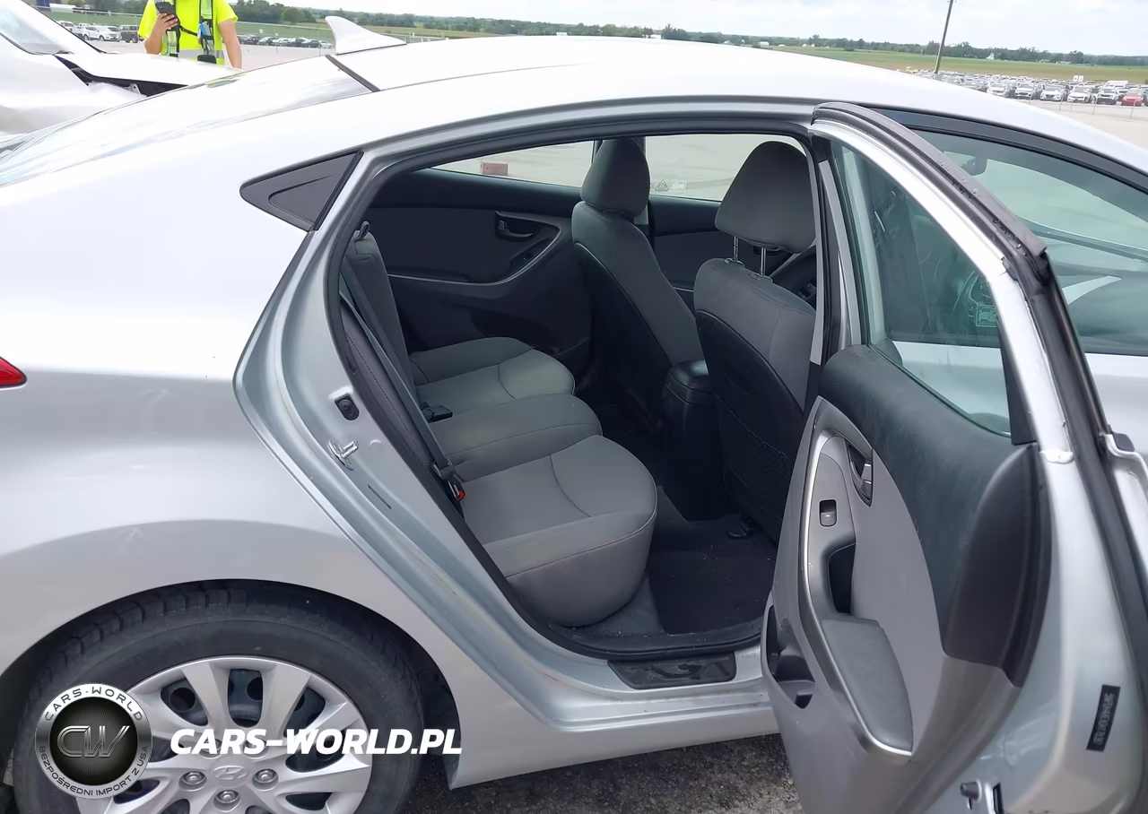 2013 Hyundai Elantra Gls VIN:5NPDH4AEXDH178387 - 8