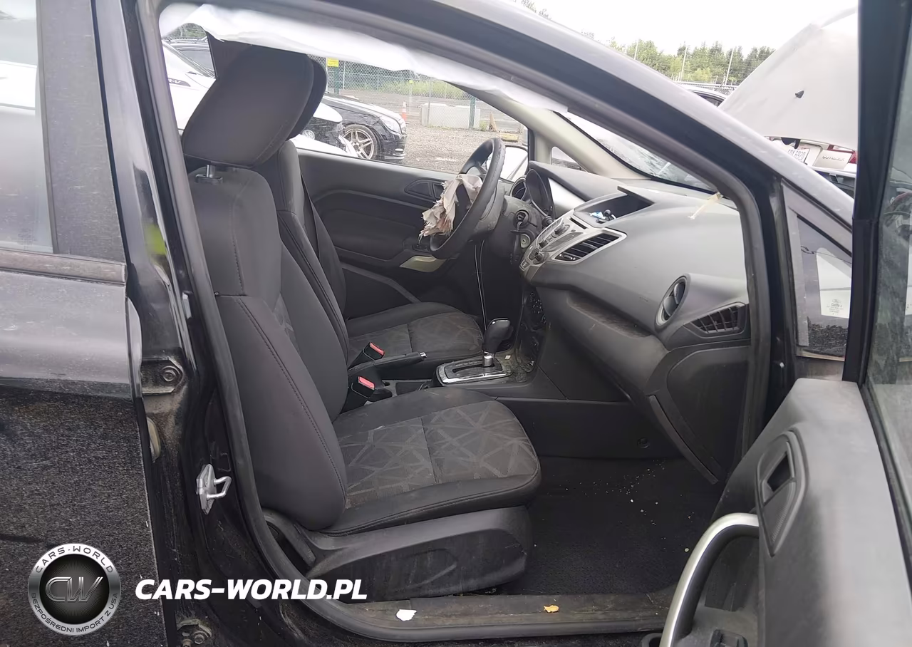 2011 Ford Fiesta Se VIN:3FADP4EJ3BM147974 - 5