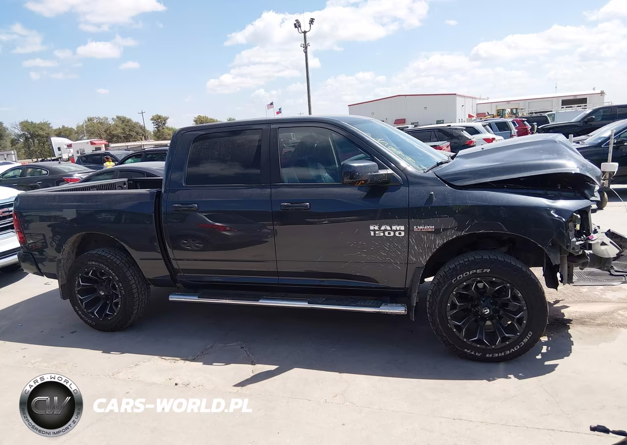 2016 Ram 1500 Sport VIN:1C6RR7MT7GS265899 - 13