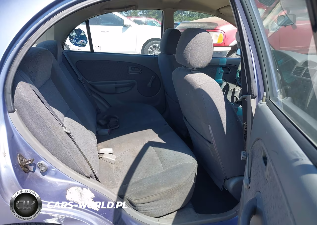 2003 Kia Rio VIN:KNADC125736249899 - 8