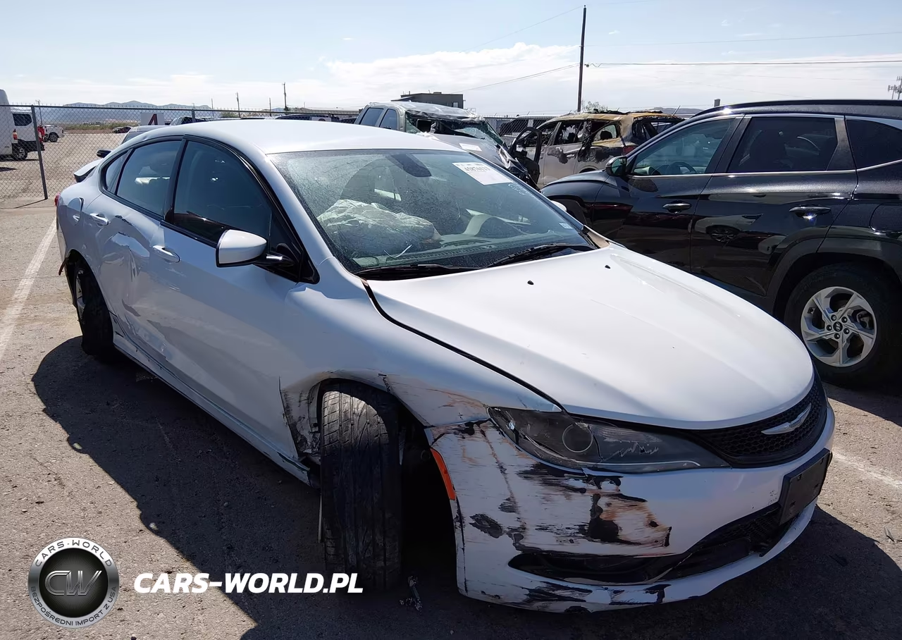 2015 Chrysler 200 S – zdjęcie 1 z 15