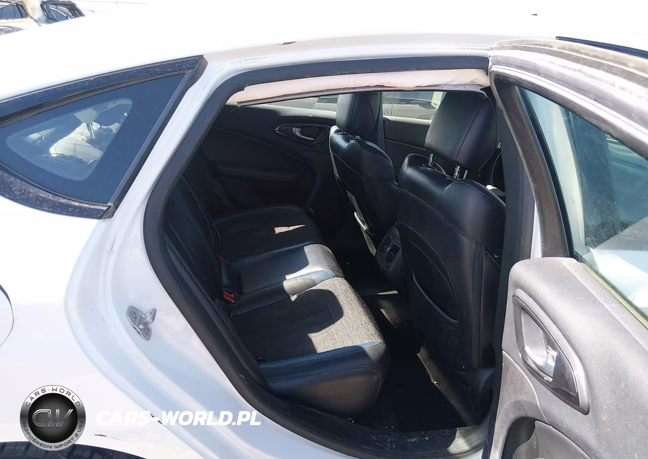 2015 Chrysler 200 S VIN:1C3CCCBB5FN634439 - 8