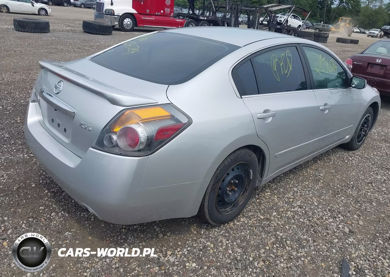 2012 Nissan Altima 2.5 S VIN:1N4AL2AP8CC210082 - 4