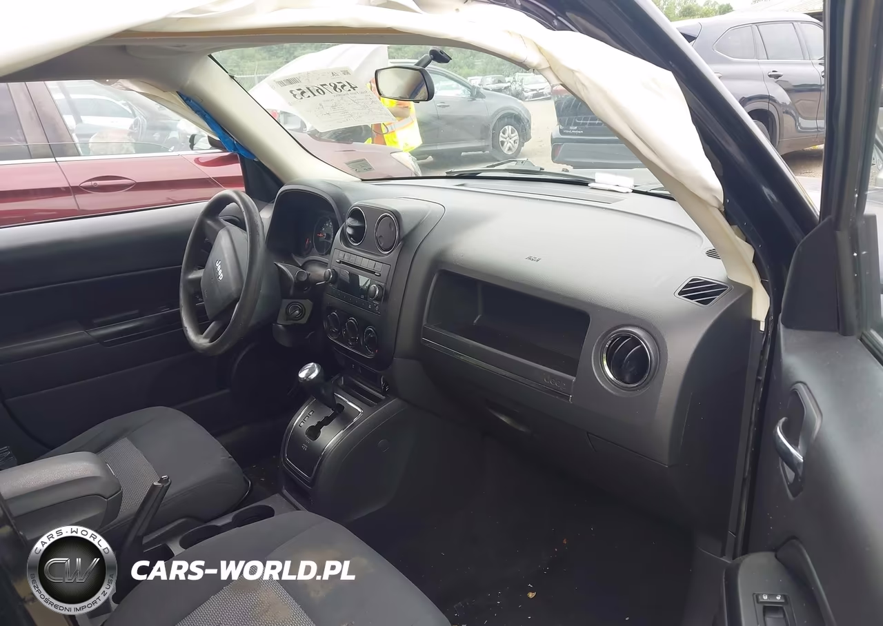 2009 Jeep Patriot Sport VIN:1J4FF28B99D176927 - 5