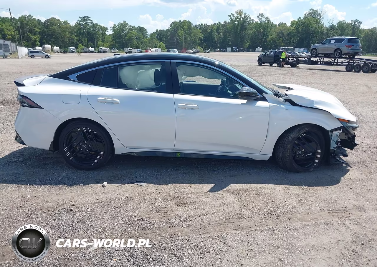 2026 Nissan Sentra Sr VIN:3N1AB9DV1TY214467 - 12