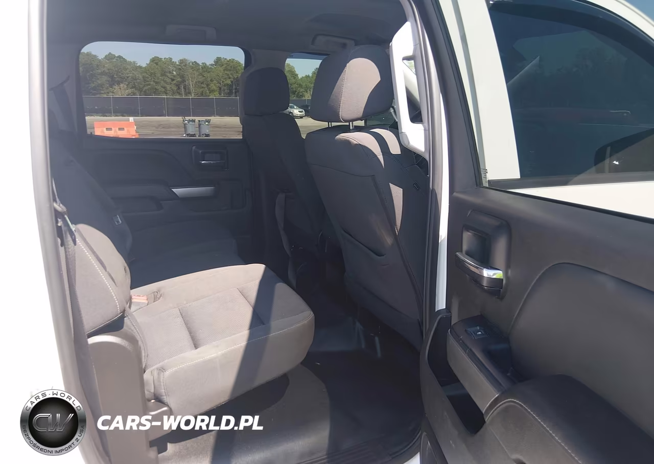 2018 Chevrolet Silverado 1500 1Lt VIN:3GCUKREH9JG301233 - 8