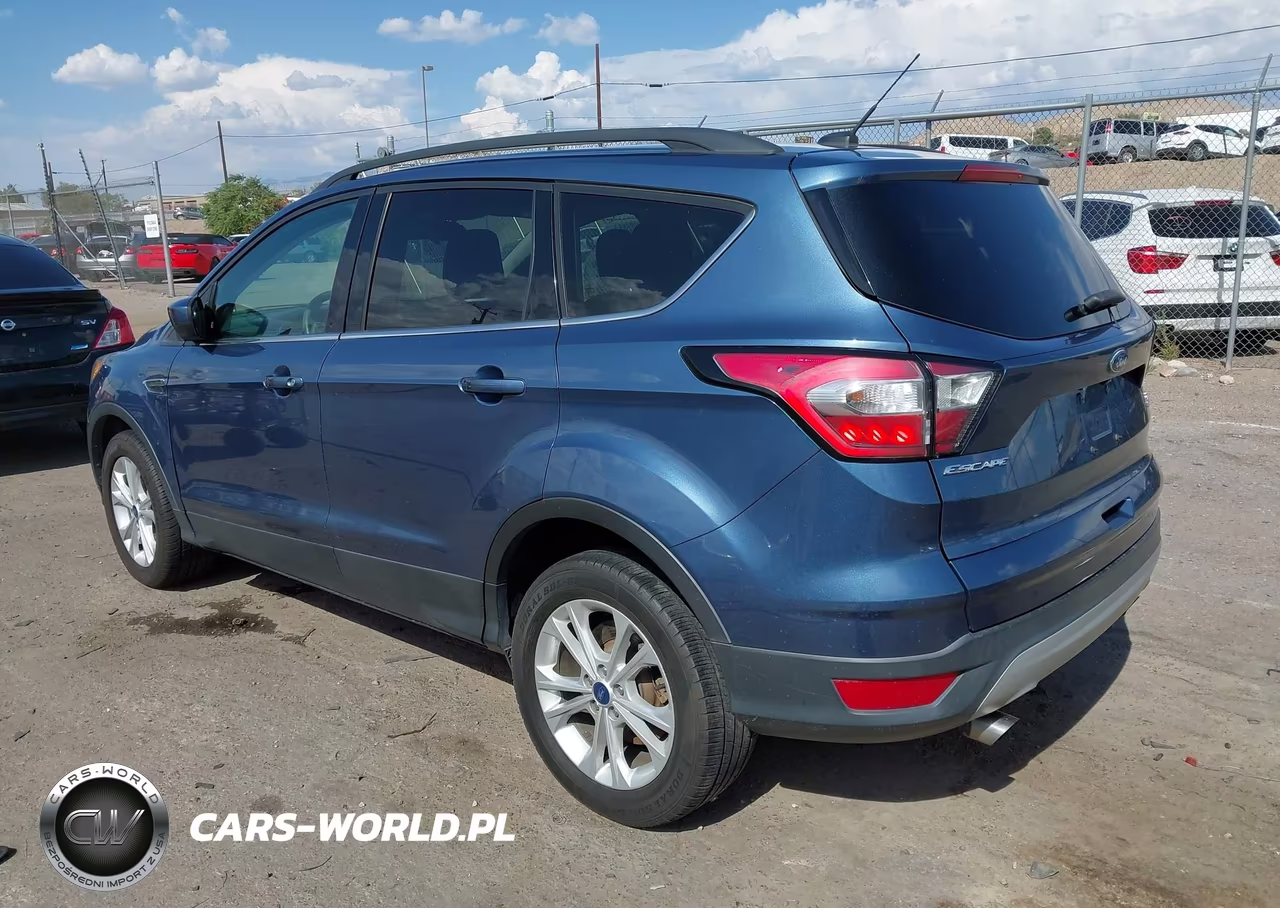 2018 Ford Escape Se VIN:1FMCU0GD4JUC03392 - 3