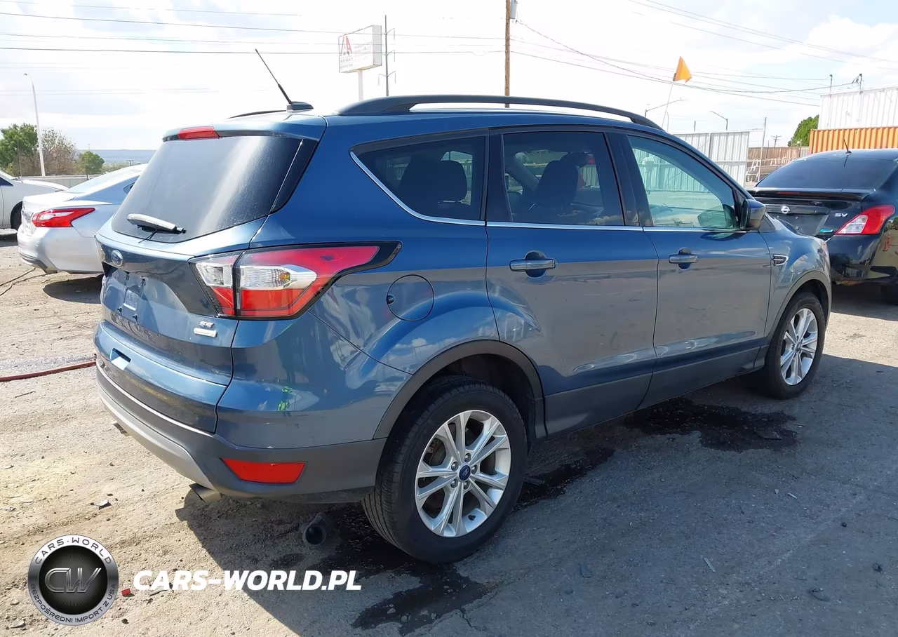 2018 Ford Escape Se VIN:1FMCU0GD4JUC03392 - 4