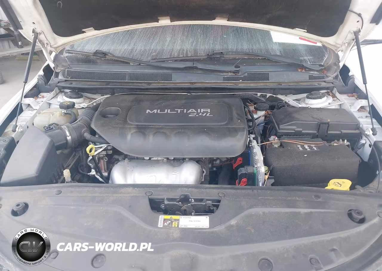 2015 Chrysler 200 Limited VIN:1C3CCCAB5FN570128 - 10