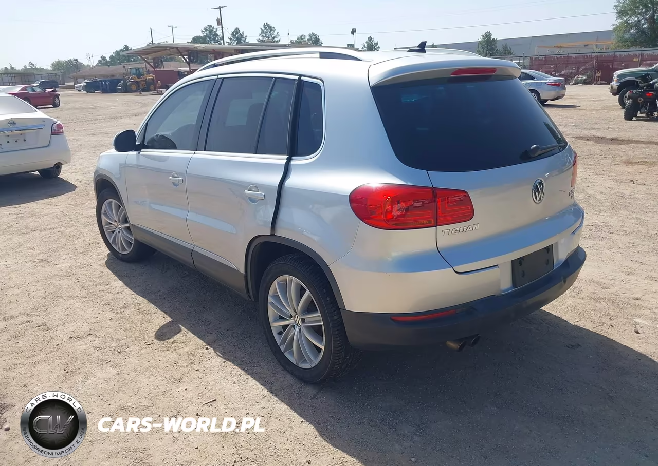 2012 Volkswagen Tiguan Se VIN:WVGBV7AX5CW558423 - 3