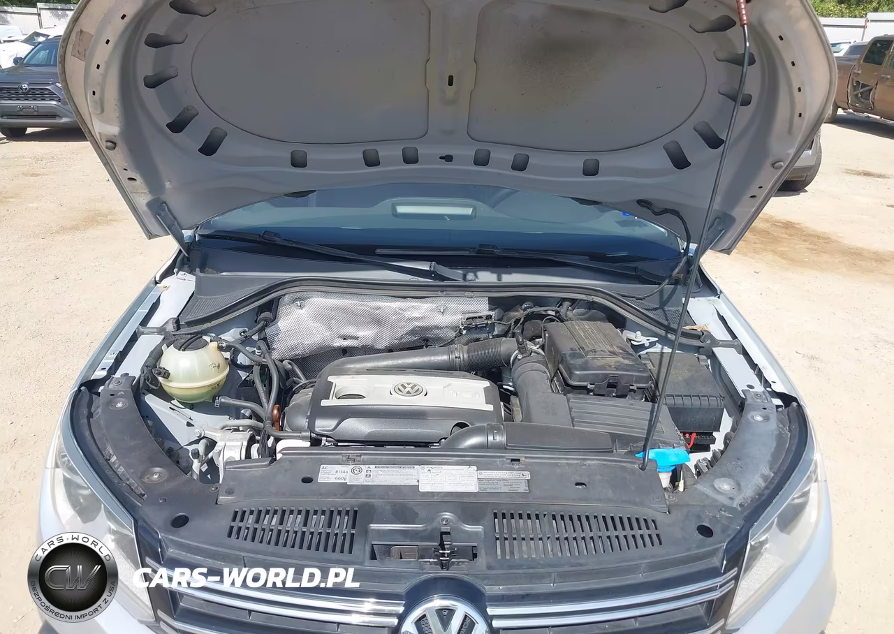 2012 Volkswagen Tiguan Se VIN:WVGBV7AX5CW558423 - 9