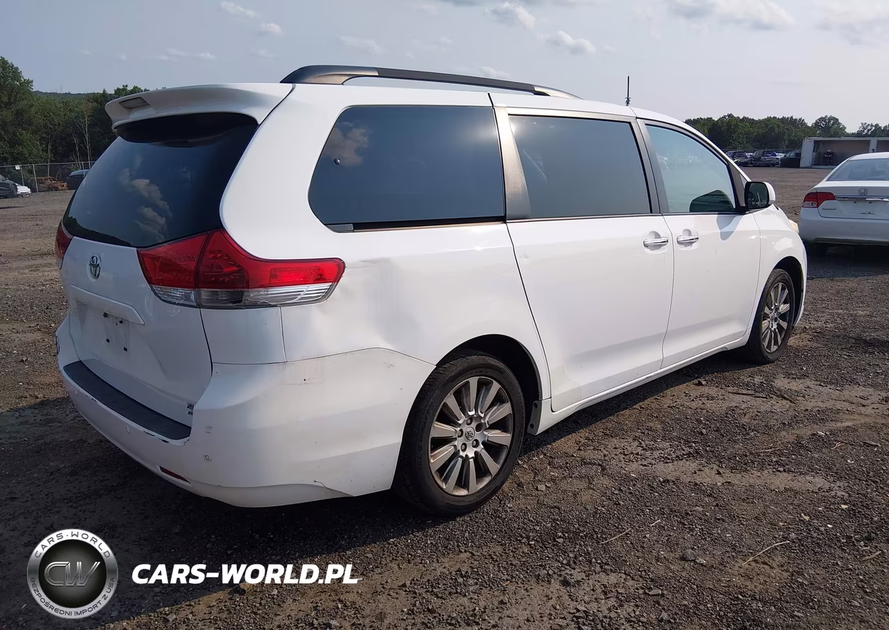 2014 Toyota Sienna Xle 7 Passenger VIN:5TDDK3DCXES077951 - 4