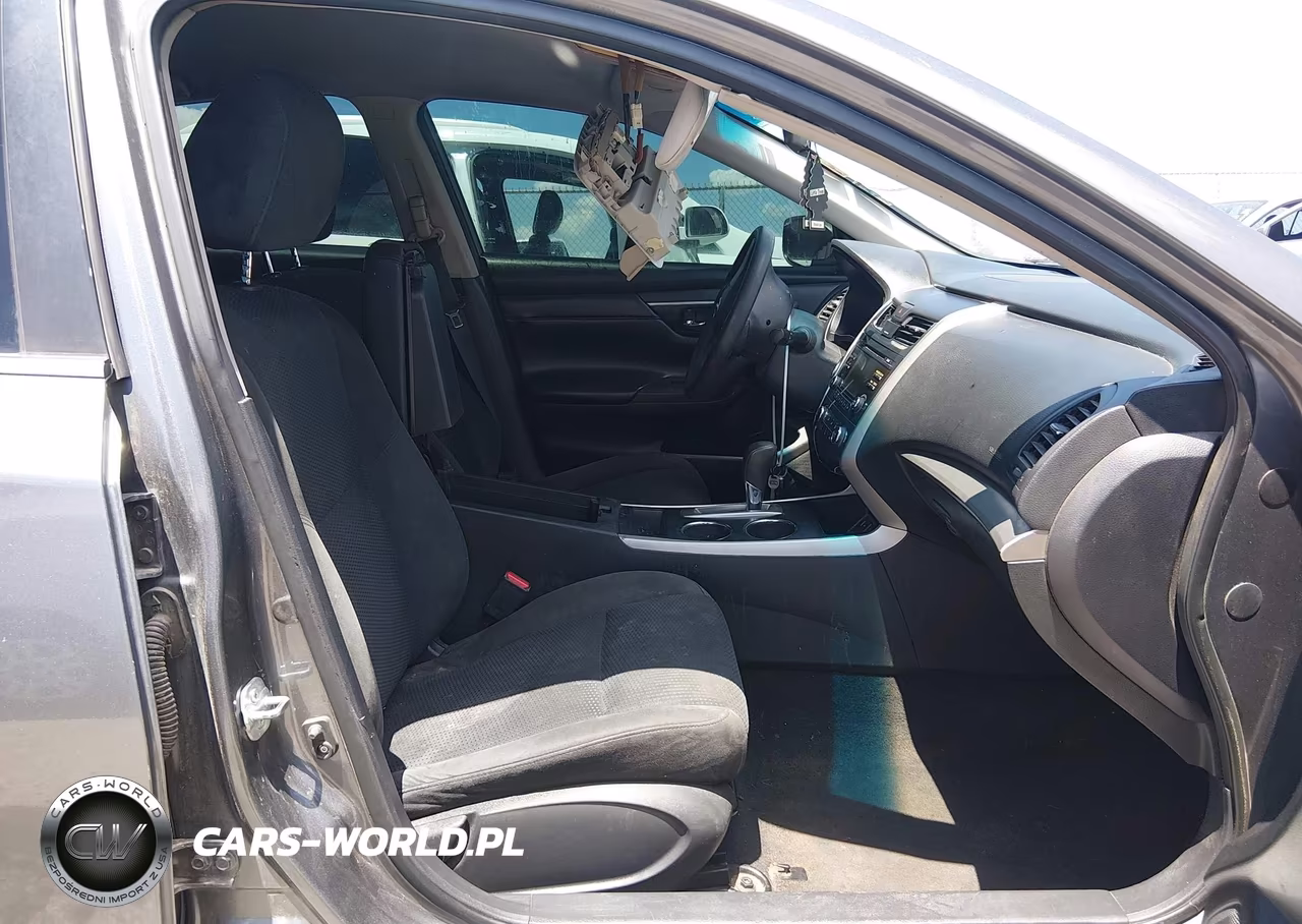 2015 Nissan Altima 2.5 S VIN:1N4AL3AP5FN896094 - 5