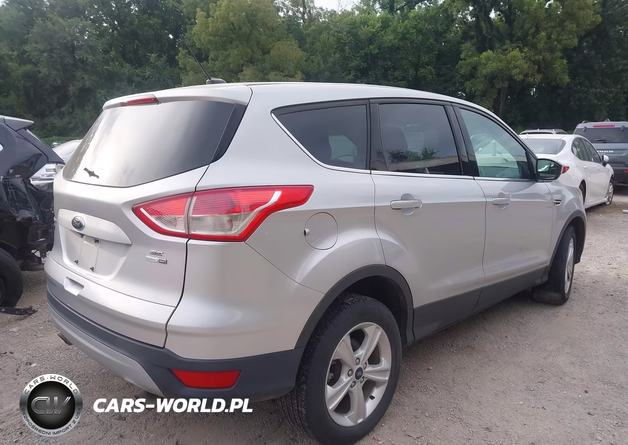 2015 Ford Escape Se VIN:1FMCU9GX3FUA42572 - 4