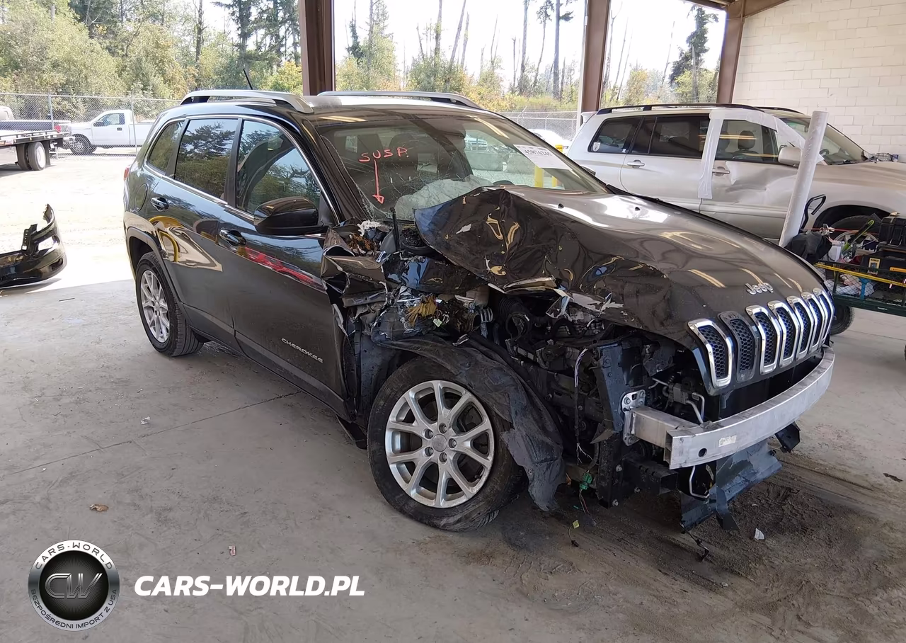 2015 Jeep Cherokee Latitude – zdjęcie 1 z 17