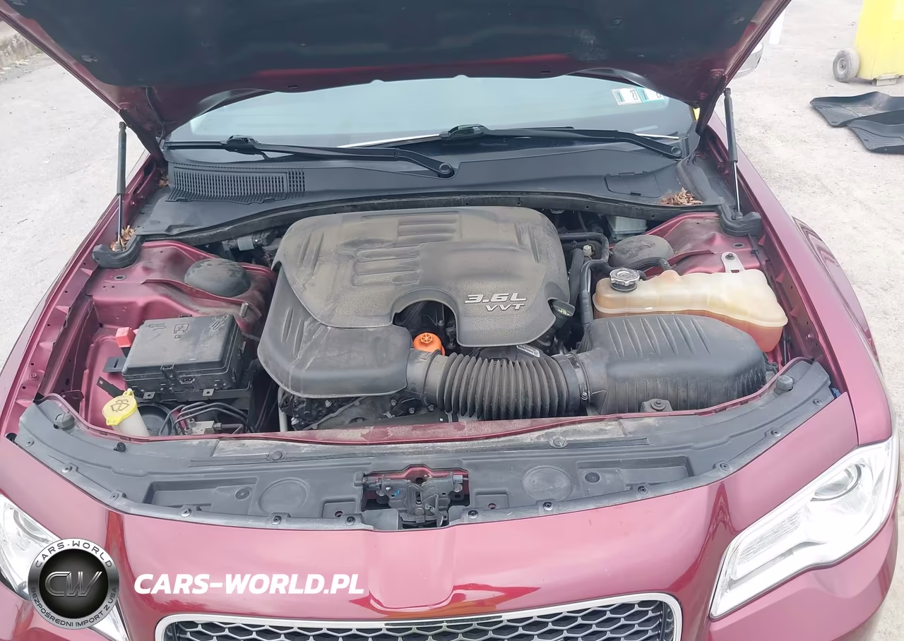 2018 Chrysler 300 Limited Awd VIN:2C3CCAKG9JH177197 - 10