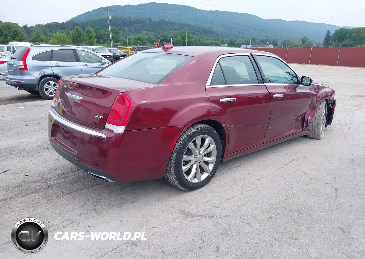2018 Chrysler 300 Limited Awd VIN:2C3CCAKG9JH177197 - 4
