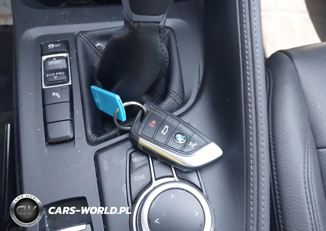 2019 BMW X1 Sdrive28I VIN:WBXHU7C59K3H46400 - 11