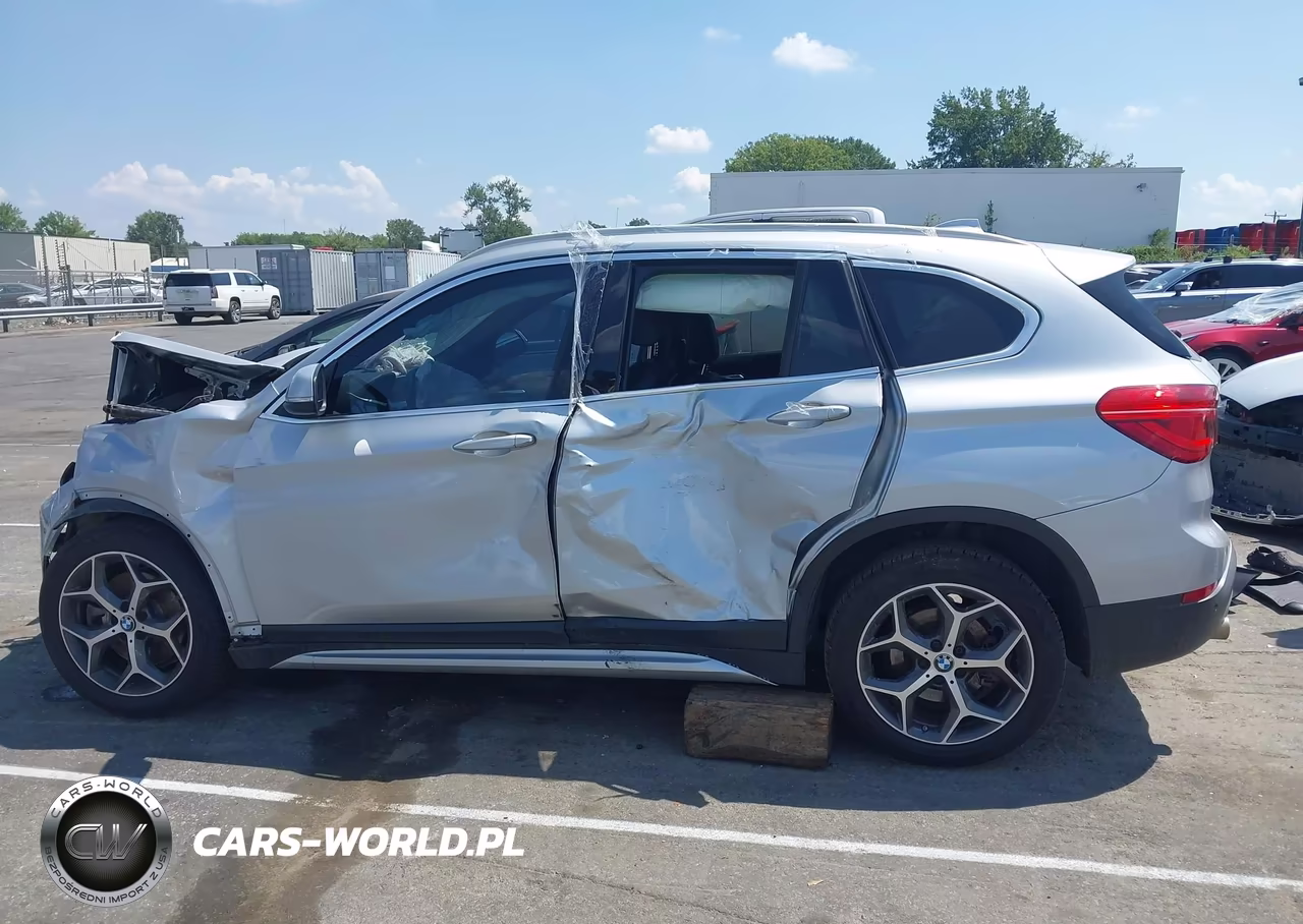 2019 BMW X1 Sdrive28I VIN:WBXHU7C59K3H46400 - 14
