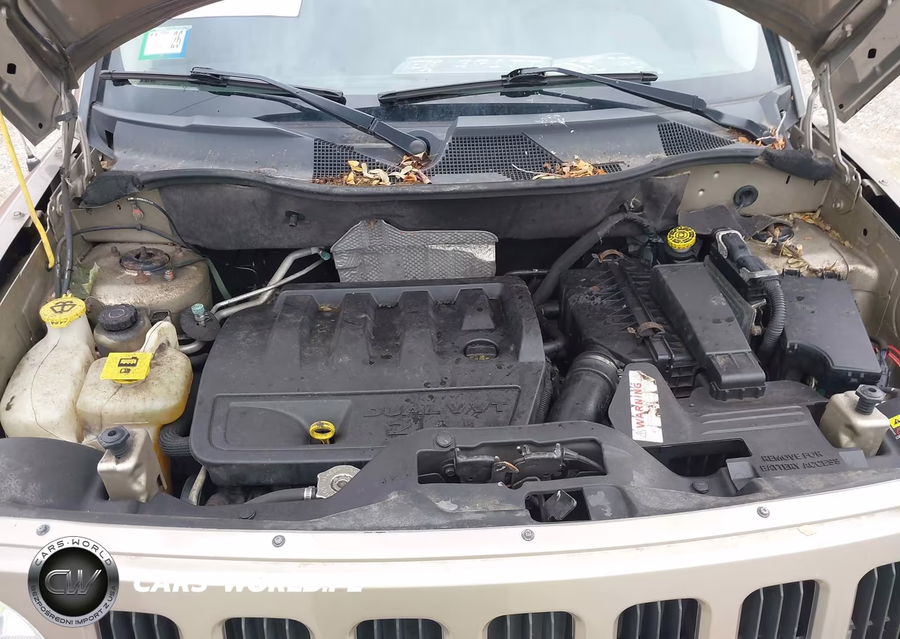 2010 Jeep Patriot Sport VIN:1J4NT2GB6AD502743 - 10