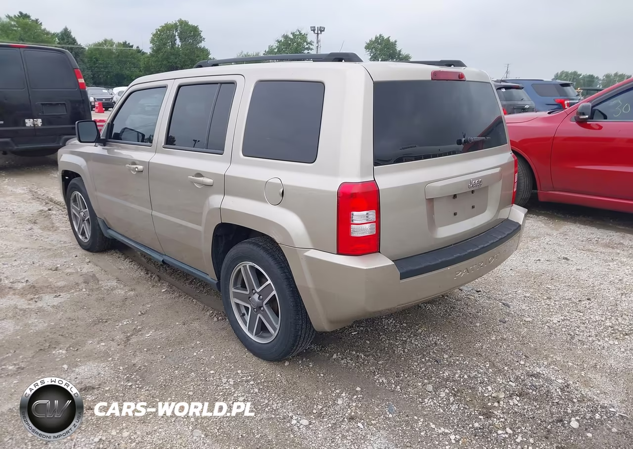2010 Jeep Patriot Sport VIN:1J4NT2GB6AD502743 - 3