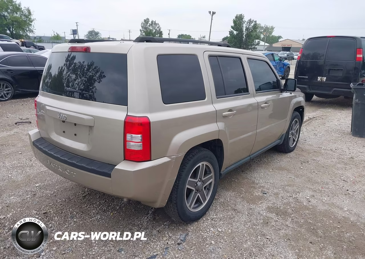 2010 Jeep Patriot Sport VIN:1J4NT2GB6AD502743 - 4