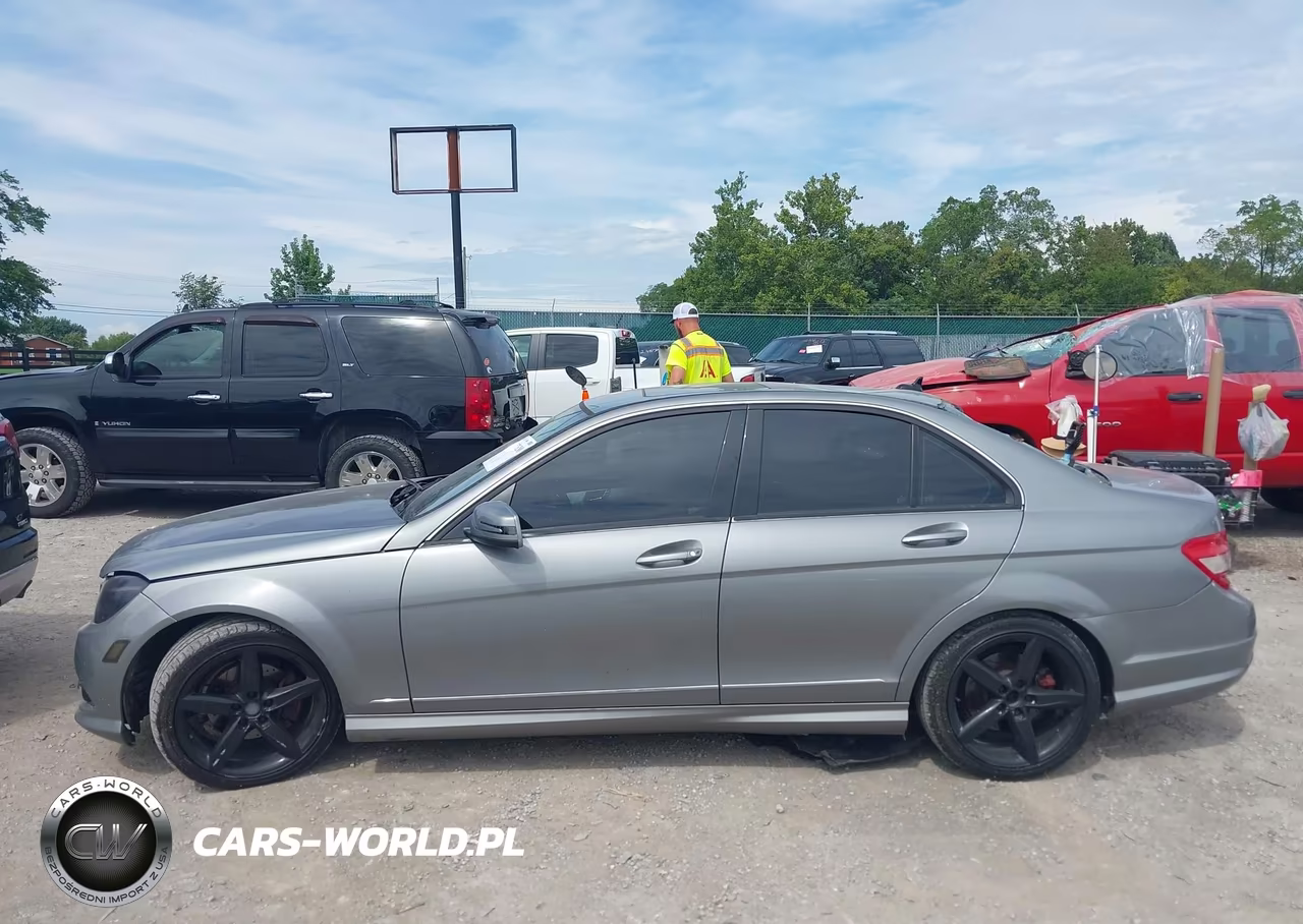 2010 Mercedes-Benz C 300 Sport 4Matic VIN:WDDGF8BB8AR131979 - 13