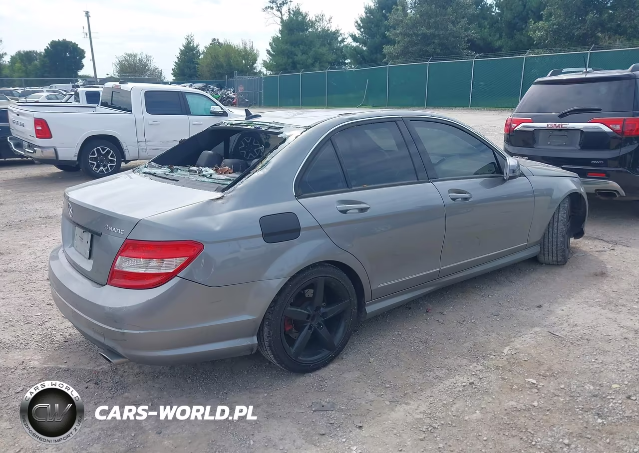 2010 Mercedes-Benz C 300 Sport 4Matic VIN:WDDGF8BB8AR131979 - 4
