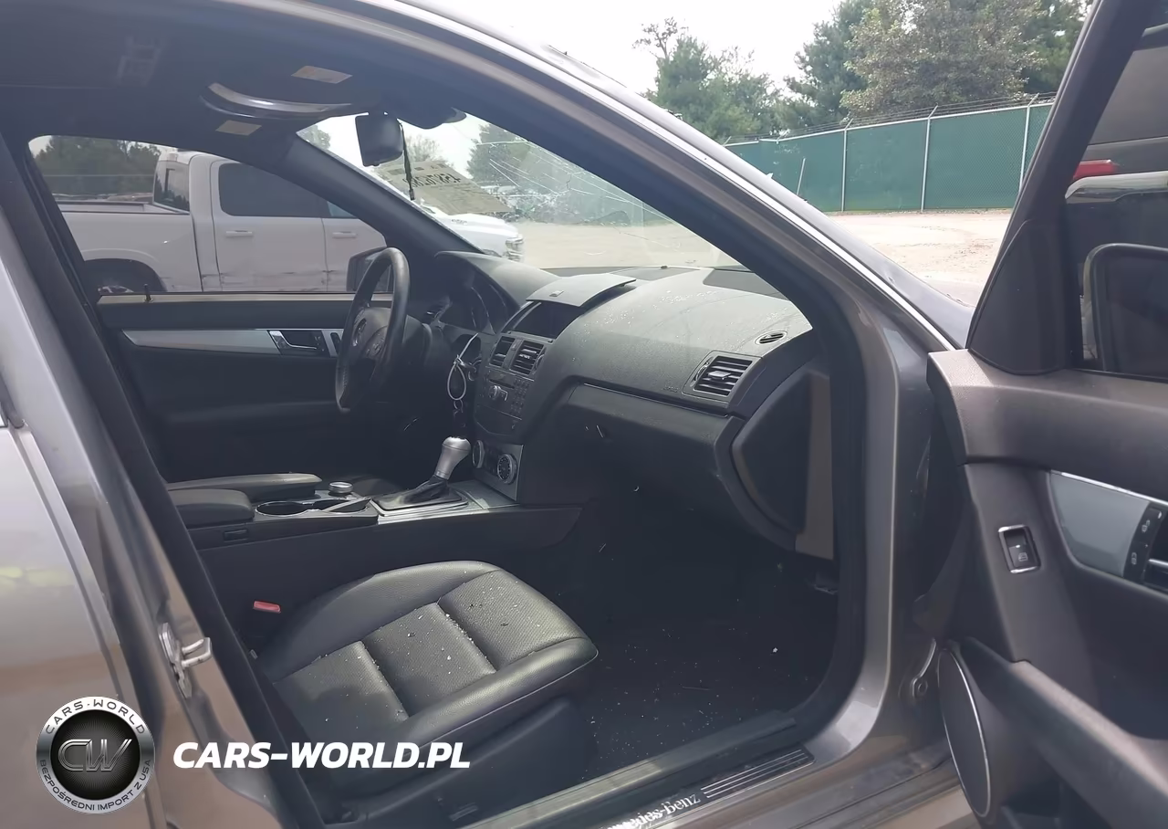2010 Mercedes-Benz C 300 Sport 4Matic VIN:WDDGF8BB8AR131979 - 5
